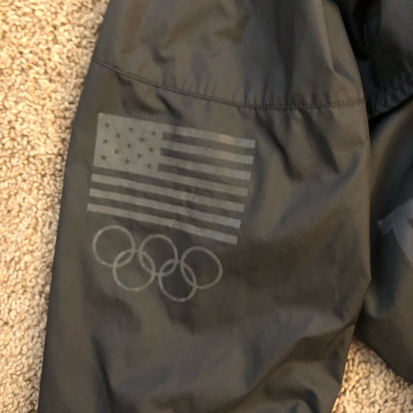 Nike reflective rain jacket - Picture 6 of 6